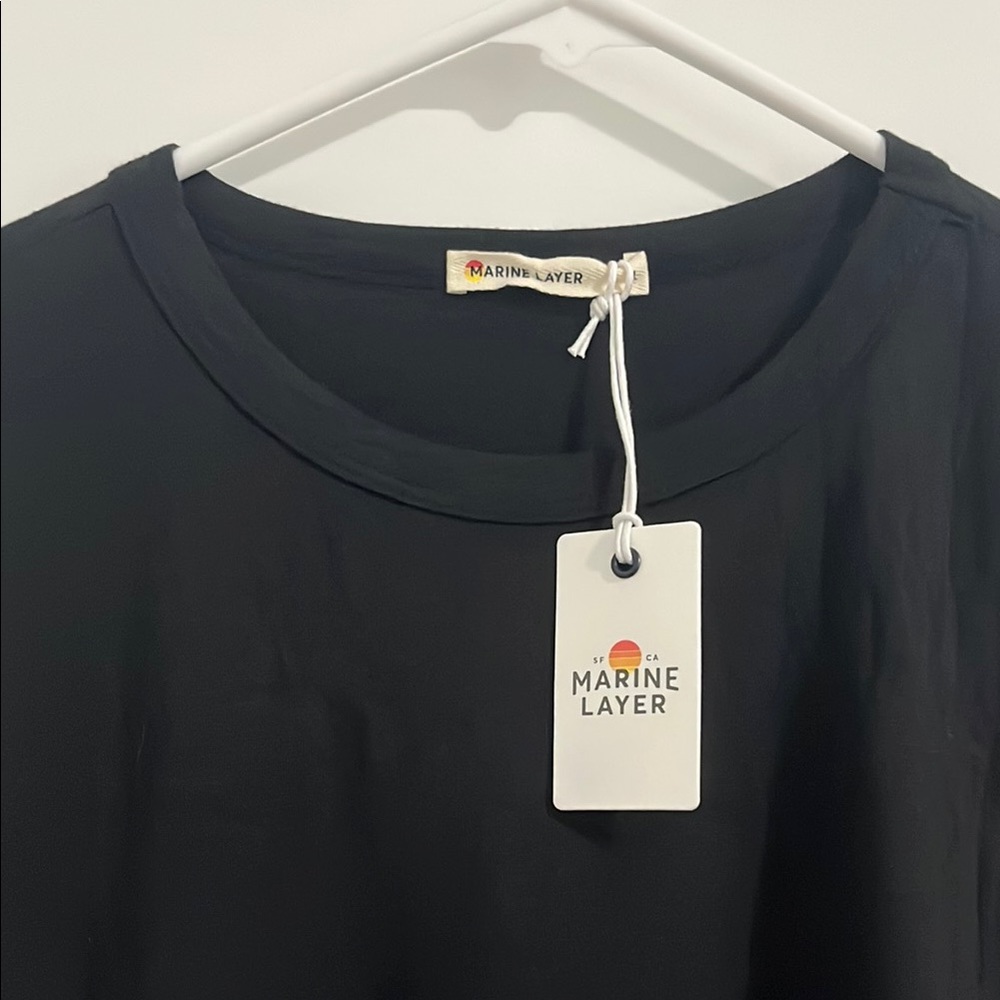 Marine layer, classic crew, tea, black size large new with tags Sold out on site